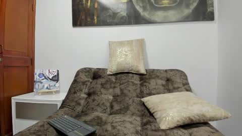 kylenorth_ online show from August 13, 12:46 am