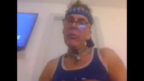 kylestrips4youq online show from April 17, 6:50 pm