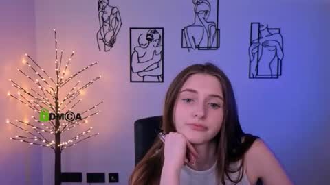 Kylie love u online show from July 5, 2:31 pm