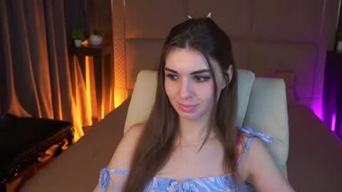 Nicole online show from August 17, 10:42 am