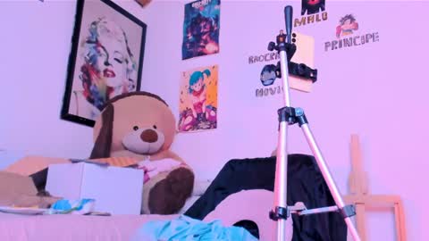   online show from August 5, 1:58 am