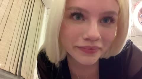 Alice online show from August 13, 11:30 pm
