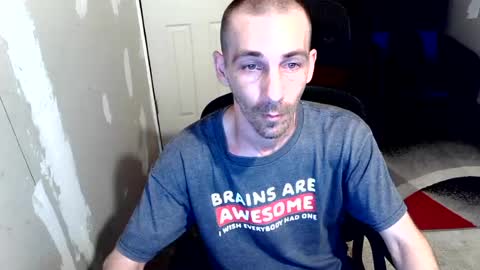 l1v1nth3dr3am online show from July 21, 7:00 am