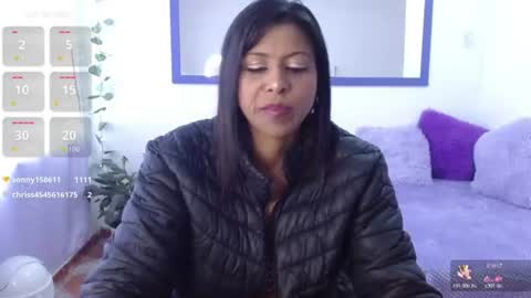 Sara online show from August 4, 8:17 pm