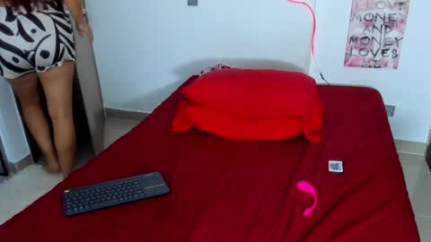 La Sami online show from August 14, 2:48 am