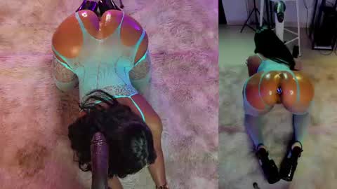 Cris  online show from August 7, 1:22 pm