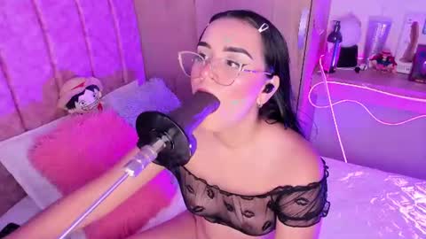lana  foxx Model  independient online show from August 3, 11:23 pm