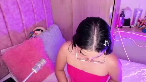 lana  foxx Model  independient online show from August 5, 12:08 am