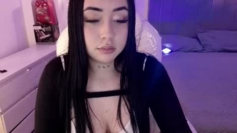  L A R A   online show from September 8, 11:34 pm
