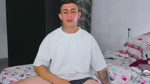 lacii_lostt online show from June 11, 11:27 am
