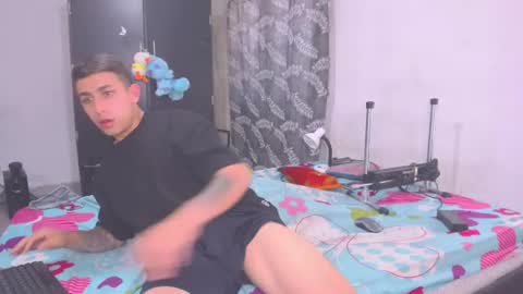lacii_lostt online show from July 11, 2:01 pm