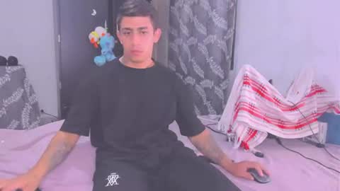 lacii_lostt online show from August 12, 11:34 am