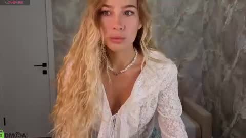 Lady Alice online show from August 13, 1:52 am