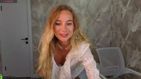 Lady Alice online show from August 13, 6:38 am