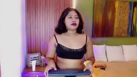 lady_ambar19 online show from August 6, 2:38 pm