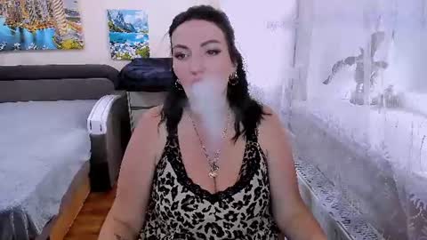 lady_boom_ online show from August 15, 1:37 pm