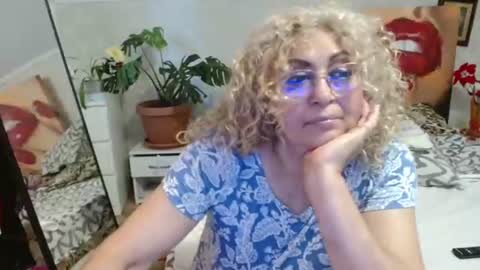 diana online show from July 29, 8:54 am