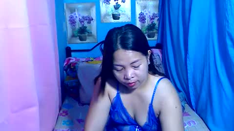 lady_in_bed69 online show from July 27, 10:59 pm