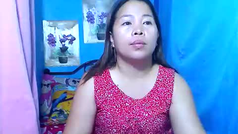 lady_in_bed69 online show from August 12, 12:46 am