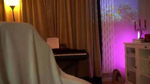 lady_nicolett online show from August 2, 2:40 am