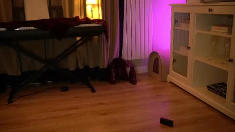 lady_nicolett online show from August 15, 2:26 am