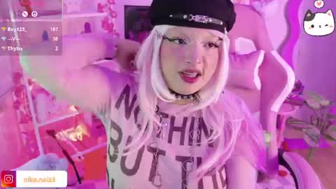 Lady  online show from July 27, 10:59 pm