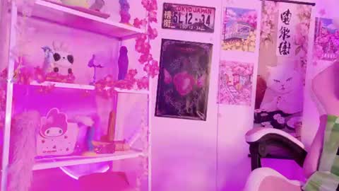 Lady  online show from August 7, 4:12 am