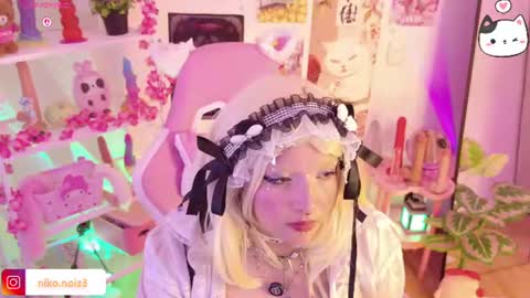 Lady  online show from August 15, 1:09 am