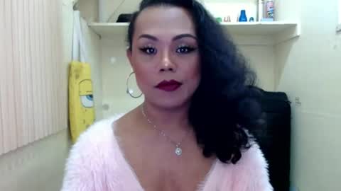 lady_shane26 online show from August 3, 10:17 pm
