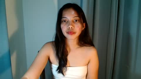 lady_veronicax online show from August 10, 10:38 am