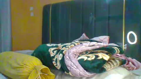 lindah32 online show from July 7, 12:47 am
