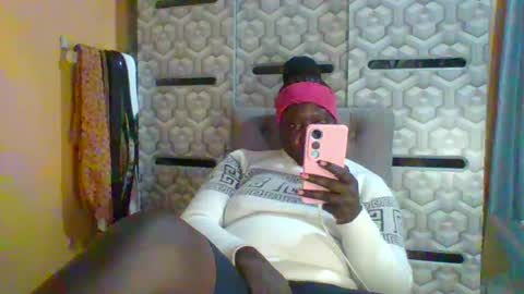 lindah32 online show from July 7, 10:03 pm