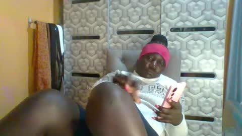 lindah32 online show from July 7, 11:08 pm