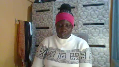 lindah32 online show from July 8, 12:14 am