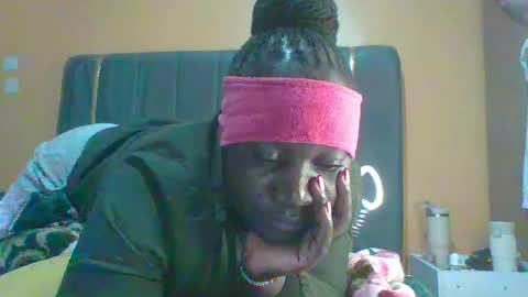 lindah32 online show from July 11, 11:11 pm