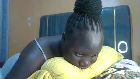 lindah32 online show from July 15, 11:16 pm