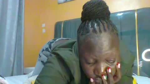 lindah32 online show from July 17, 10:54 pm