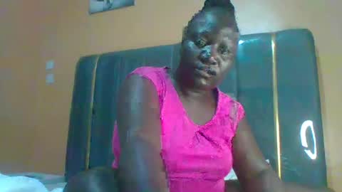 lindah32 online show from July 21, 7:27 pm