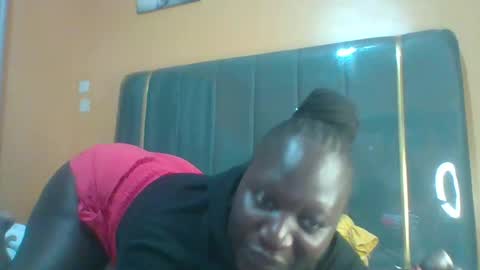 lindah32 online show from July 21, 10:45 pm