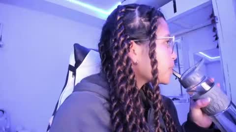  Lady  online show from August 14, 3:43 am