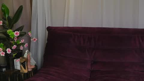 LadyEmelymoon online show from July 31, 9:20 pm