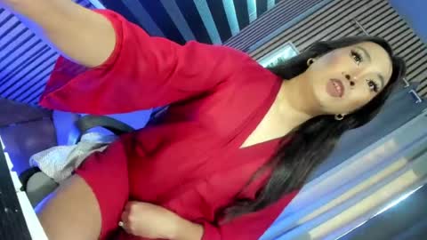 ladyfox_95 online show from August 4, 6:54 am