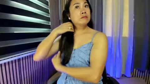 ladyfox_95 online show from August 5, 3:48 am