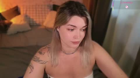 ladylancaster online show from August 10, 3:46 pm