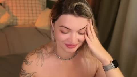 ladylancaster online show from August 10, 7:37 pm