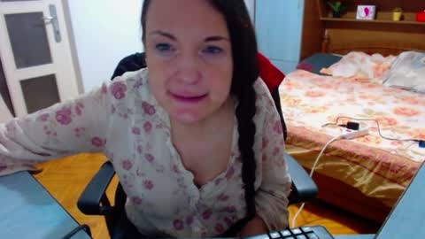 LadyLHoty online show from August 1, 11:00 pm