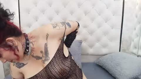 LadyMiaX online show from August 8, 5:29 am