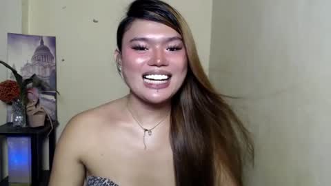 LILY online show from August 14, 12:31 pm