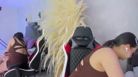 Lady  online show from August 8, 4:23 am