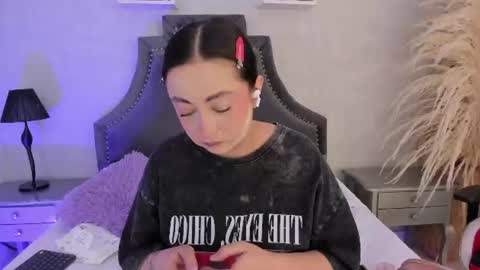 Lady  online show from August 9, 4:24 am